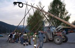 Der Maibaum steht!